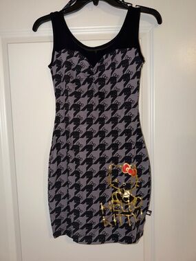 Rare Women’s Hello Kitty Dress XS BODYCON MINI SANRIO 2012 GOLD HELLO KITTY